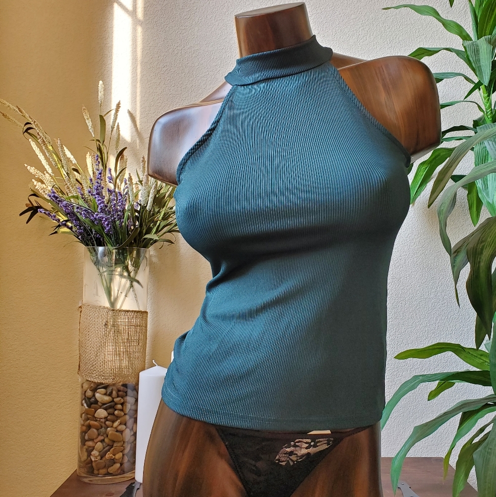 Revamped. Size XXS. Green